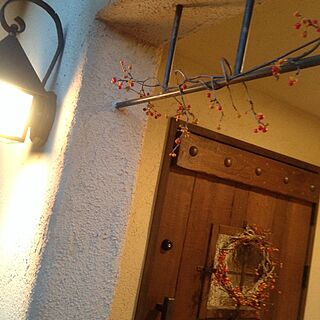 玄関/入り口/リース/ツルウメモドキ/玄関照明のインテリア実例 - 2013-11-23 19:19:43