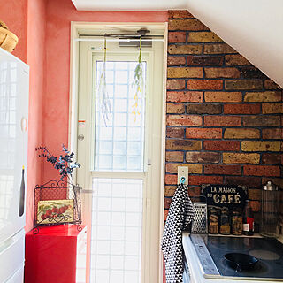 キッチン/IKEA キッチンクロス/珪藻土の壁/ピンクの塗り壁/アンティークレンガ...などのインテリア実例 - 2018-07-25 08:34:55
