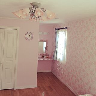 ベッド周り/寝室/ピンクの壁/グリーンのカーテン/ガーリー...などのインテリア実例 - 2015-02-28 12:49:39