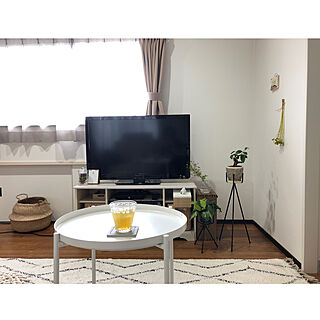テレビ周り/テレビボード/サイドテーブル/IKEA/観葉植物のある暮らし...などのインテリア実例 - 2019-05-26 15:53:40