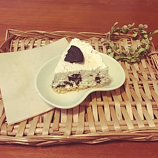 部屋全体/インテリアではないです。/バレンタインなので/オレオチーズケーキ/いただきます▽・x・▽...などのインテリア実例 - 2015-02-15 18:00:29