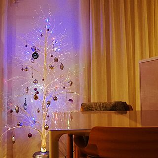 リビング/ホワイトツリー/LEDツリー/クリスマスツリー/イルミネーション...などのインテリア実例 - 2016-11-23 10:12:13