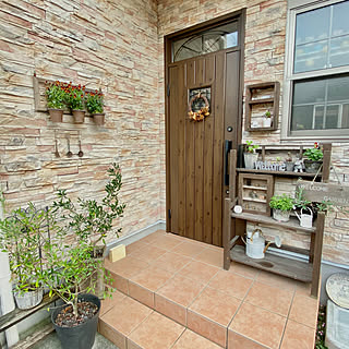 玄関ポーチ リースのおしゃれなインテリアコーディネート レイアウトの実例 Roomclip ルームクリップ