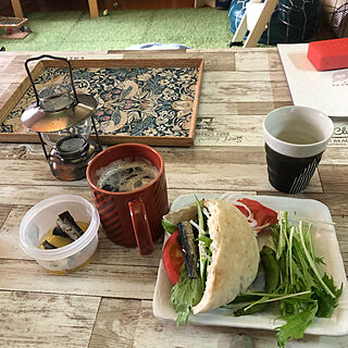 yuzu-chanちゃんに教わった焼き芋/ピタパンに具を挟んで朝ごはん/ピタパン/机のインテリア実例 - 2021-09-20 07:39:19