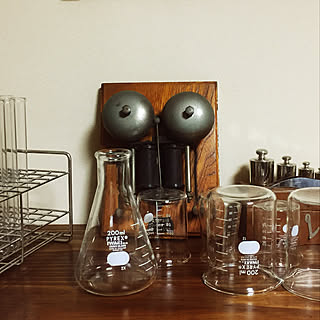 アンティーク 理科実験道具のおしゃれなアレンジ 飾り方のインテリア実例 Roomclip ルームクリップ