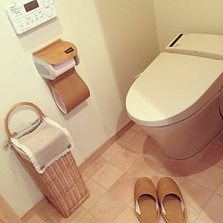 バス/トイレ/トイレ/トイレットペーパーホルダー/トイレットペーパーの収納/かご...などのインテリア実例 - 2017-02-15 09:30:08