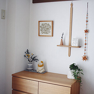 壁掛け棚 高塚和則のおすすめ商品とおしゃれな実例 ｜ RoomClip 