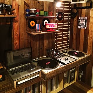 壁/天井/男の趣味部屋/DIY/DJ BOOTH/SPF材1×4...などのインテリア実例 - 2015-04-12 19:00:47