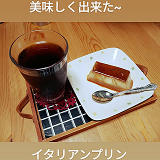 机/手作りおやつ/猫カフェ風/100均一だらけ/お皿も100均...などのインテリア実例 - 2020-10-01 15:05:30