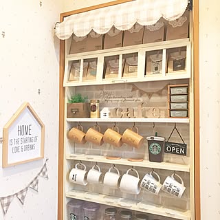 棚/アルフベッドオブジェ/DIY棚/STARBUCKS COFFEE/ガーランド♡...などのインテリア実例 - 2017-02-10 08:38:40