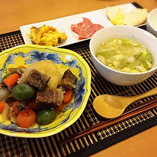 机/ダイソー/たち吉/おうちごはん/毎度お馴染みの、我が家の夕食♡...などのインテリア実例 - 2015-01-21 22:29:33