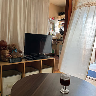 飲みかけのコーヒー/狭い部屋は写真撮りづらい/昭和感ありあり賃貸/息子と2人暮らし/狭いから引いて撮るのにおかしな体勢に...などのインテリア実例 - 2022-08-22 07:16:36