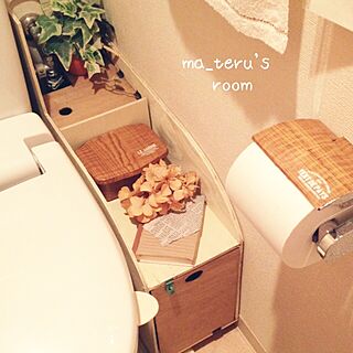 バス/トイレ/m-naturalさんの真似っこ/セリア木目調シート＆転写シール/トイレ隙間収納DIY/紫陽花ドライのインテリア実例 - 2014-08-06 12:15:51