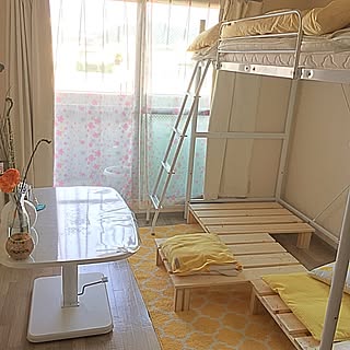 部屋全体/yellow/すのこベッドDIY/DIY/一人暮らし...などのインテリア実例 - 2017-04-29 08:37:22