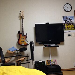 リビング/壁掛けテレビ/壁美人/ギターハンガー/DIYのインテリア実例 - 2013-12-28 17:00:21