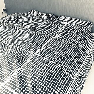 ベッド周り/モノトーン/白黒/IKEA/アクセントウォール...などのインテリア実例 - 2014-04-25 12:03:18