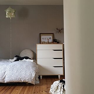ベッド周り/IKEA/子ども部屋/無垢材/グレーの壁...などのインテリア実例 - 2017-04-27 08:09:43