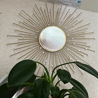 壁/天井/おしゃれで可愛く/キラキラ✨/Sunburst mirror DIY/ダイソー...などのインテリア実例 - 2023-08-02 15:41:29