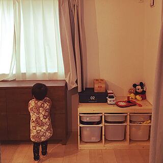 棚/リビング子どもコーナー/子どもと暮らす/おもちや収納/IKEAの棚のインテリア実例 - 2016-12-14 09:00:36
