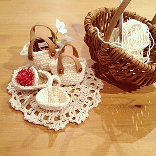 机/かぎ針編み/handmade/ミニバッグ/ミニかごのインテリア実例 - 2014-02-17 23:07:38