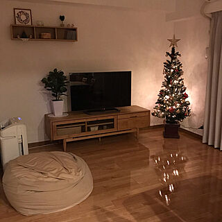 クリスマス/狭いリビング/きれいをキープしたい/シンプル/無印良品 壁に付けられる家具...などのインテリア実例 - 2018-11-27 22:13:33