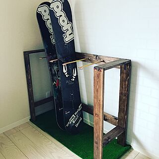 DIY スノーボードラックのインテリア・手作りの実例 ｜ RoomClip
