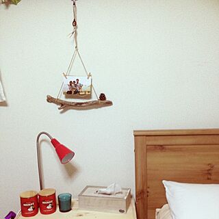 ベッド周り/写真飾り/寝室/3coins ティッシュカバー/ディズニーのインテリア実例 - 2013-10-23 23:49:51