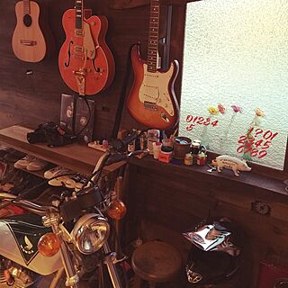 玄関/入り口/バイク/ギター/DIY/男前のインテリア実例 - 2015-08-16 00:26:49
