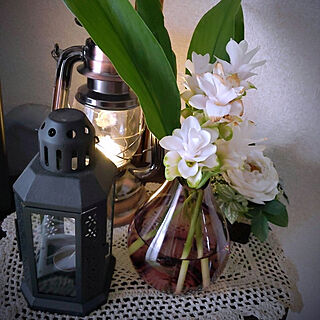 リビング/白い花/花瓶/IKEYAキャンドルスタンド/生花のある暮らし...などのインテリア実例 - 2021-06-18 09:25:00