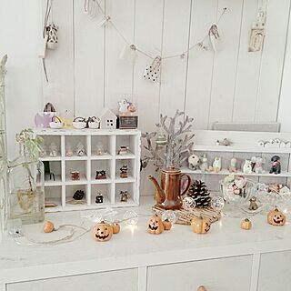 棚/ハロウィン雑貨/ハロウィンディスプレイ/セリア/DIY...などのインテリア実例 - 2016-09-27 07:44:45