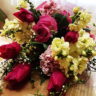 花束を君に/ピンクが好き/無垢のテーブル/タモ材/お花のある暮らし...などのインテリア実例 - 2017-02-10 21:41:27