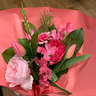 ピンク♡/花のある暮らし/お花を飾ろう/週末にお花を買いに行こう♪のインテリア実例 - 2020-03-14 21:49:56