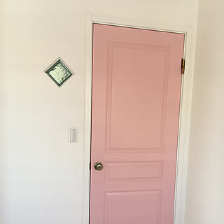 ガラスブロック/ピンクのドア/子ども部屋 女の子/子供部屋のドア/玄関/入り口のインテリア実例 - 2020-01-04 04:25:19