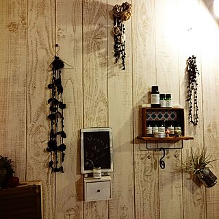 リビング/グリーンのある暮らし/鍵編み小物/DIYコンセント隠し♪/ワイヤークラフトで壁飾り...などのインテリア実例 - 2016-03-07 18:34:43