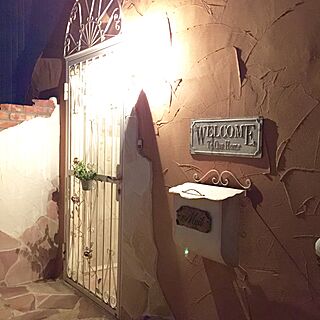 玄関/入り口/アンティーク/DIY/塗り壁/鉢植え...などのインテリア実例 - 2016-12-08 17:40:37