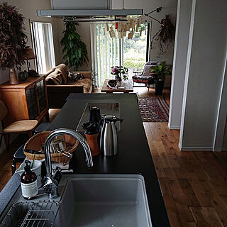 キッチン/無垢の家具/植物のある暮らし/ドライフラワーのある暮らし/古道具...などのインテリア実例 - 2020-06-05 17:41:04