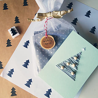 ポストカード 紙刺繍のおしゃれなアレンジ 飾り方のインテリア実例 Roomclip ルームクリップ