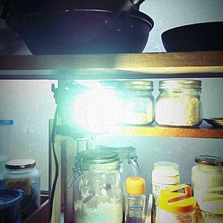 キッチン/スタンド照明/ニトリ。/家にあるもので作る/調味料収納のインテリア実例 - 2014-01-31 06:53:04