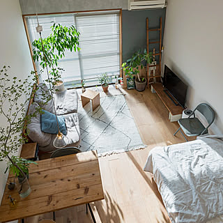 シンプル コンクリート風壁紙のおしゃれなインテリア 部屋 家具の実例 Roomclip ルームクリップ
