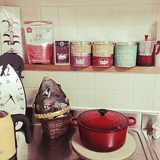 キッチン/紅茶缶コレクション/KUSMI TEA/虫除け/Lecreuset*のインテリア実例 - 2014-07-11 17:29:59