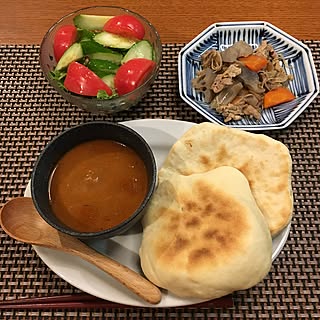 キッチン/一人晩ごはん/フライパンで作るナン/バターチキンカレー/無印良品のインテリア実例 - 2016-11-02 20:00:22