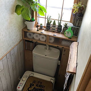 おうち時間/ハッピーエレファントモニター/ハッピーエレファント　トイレクリーナー/腰壁/腰壁風DIY...などのインテリア実例 - 2020-04-09 10:35:00