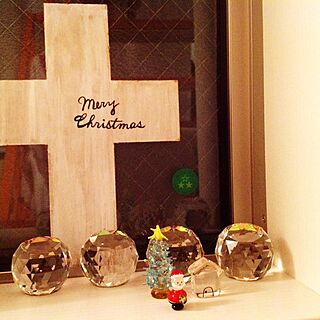 棚/クリスマス/クリスマスディスプレイ/クリスタル/十字架作りました♪...などのインテリア実例 - 2015-12-11 00:37:39