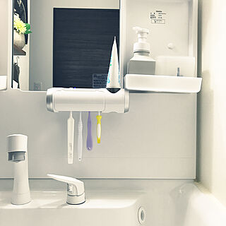 歯ブラシホルダー TOTO洗面台のインテリア実例 ｜ RoomClip（ルームクリップ）