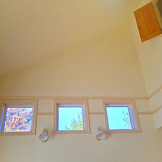 壁/天井/吹き抜けリビング/三つ窓/白い壁/青い空...などのインテリア実例 - 2016-11-18 15:46:16