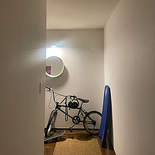 玄関/入り口/自転車/鏡/IKEA/照明のインテリア実例 - 2023-10-03 22:42:50