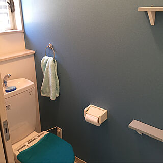 バス/トイレ/ブルーの壁のインテリア実例 - 2018-10-31 13:09:00