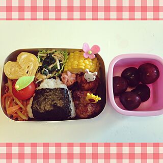 キッチン/弁当/野菜たっぷり♡/お弁当完成♥︎/娘のお弁当♡...などのインテリア実例 - 2015-05-28 08:19:46