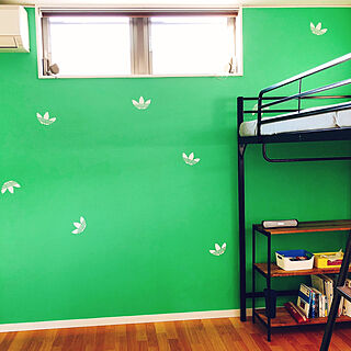 子供部屋/壁紙塗装/コバルトグリーン/DIY/アディダス風...などのインテリア実例 - 2020-05-24 18:07:00