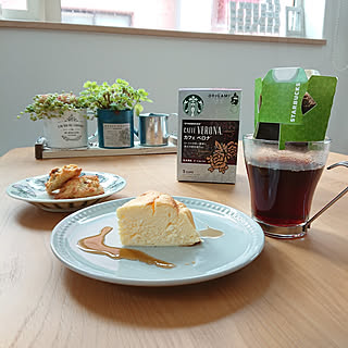 机/おうちカフェ/スターバックス/コーヒータイム/コーヒーのある暮らし...などのインテリア実例 - 2021-01-27 08:39:05